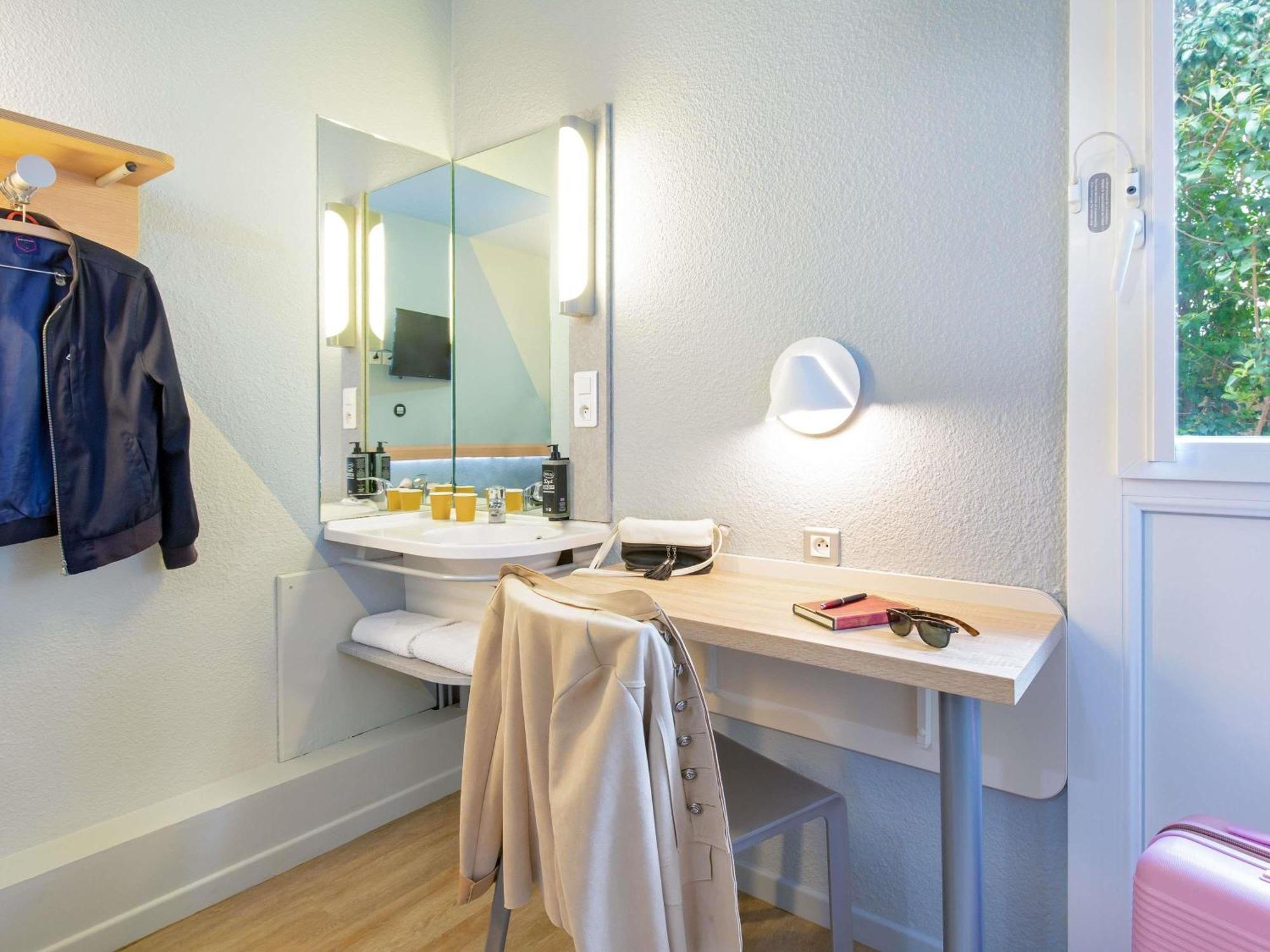 Ibis Budget Кавайон Экстерьер фото